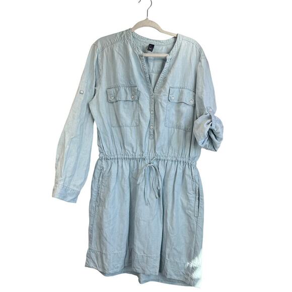 Gap Womens XL Bleached Indigo  Chambray Pockets Roll-up Sleeves Summer - Picture 1 of 8